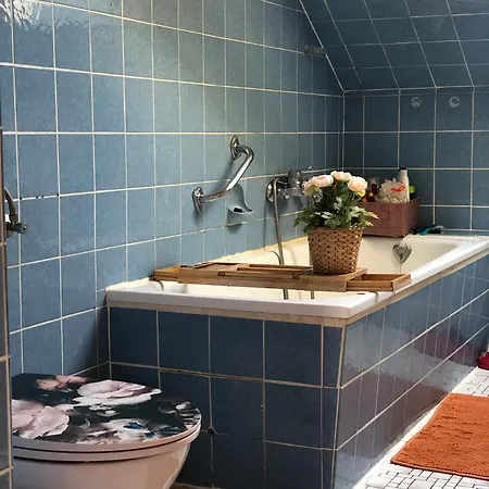Zimmer Mit Whirlpool Und Garten 民宿 Ruppichteroth