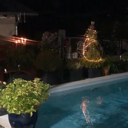 民宿 Zimmer Mit Whirlpool Und Garten Ruppichteroth